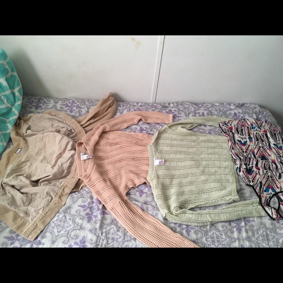 Clothes. - Picture 3 of 8